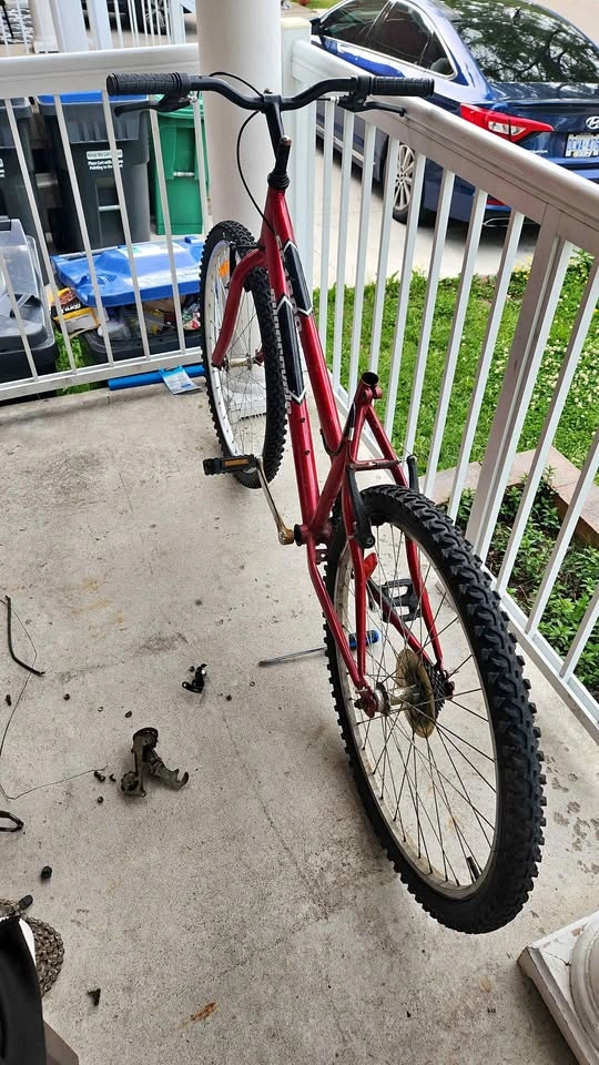 Stripped 26' project bike