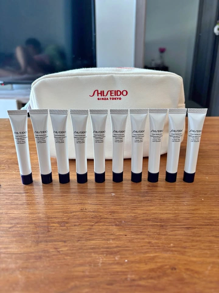 Shiseido Vital Perfection Eye Cream 50ml (10 x 5ml)