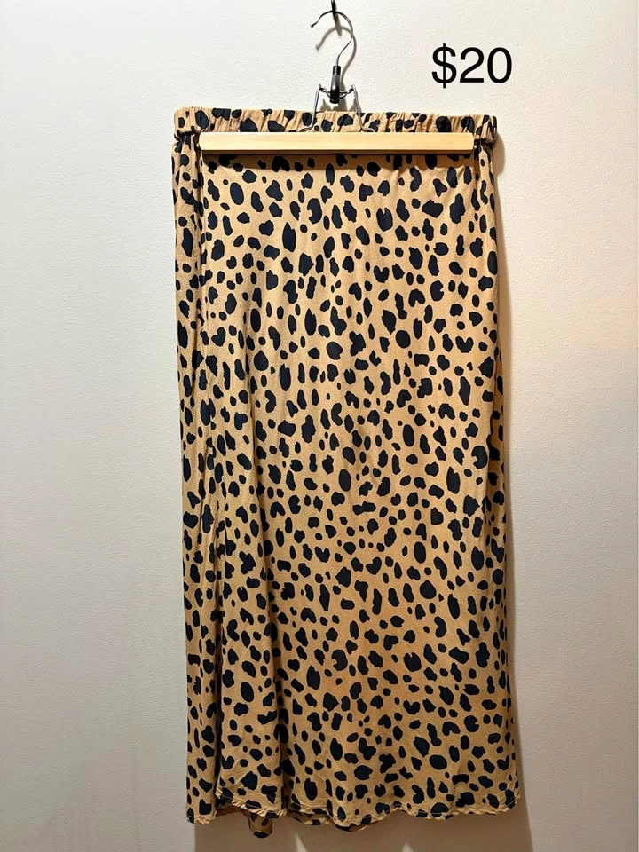 Gap Leopard Animal Print Midi Skirt