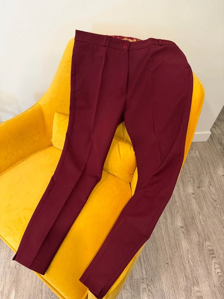 Straight-leg pants, M size - photo 3