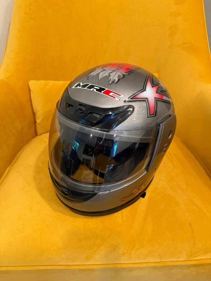 Motorcycle helmet - photo 2