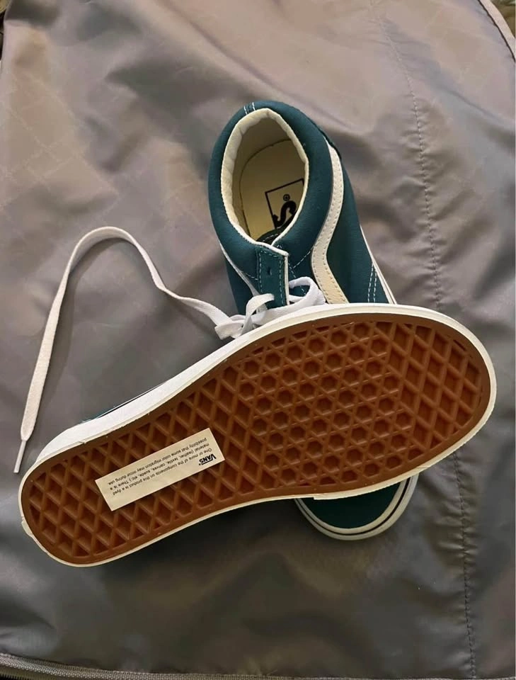 Vans Old Skool Teal Sneakers - Women's Size 6 - photo 2