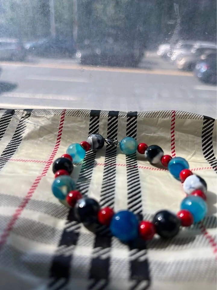 Handmade crystal necklace & bracelets - photo 2