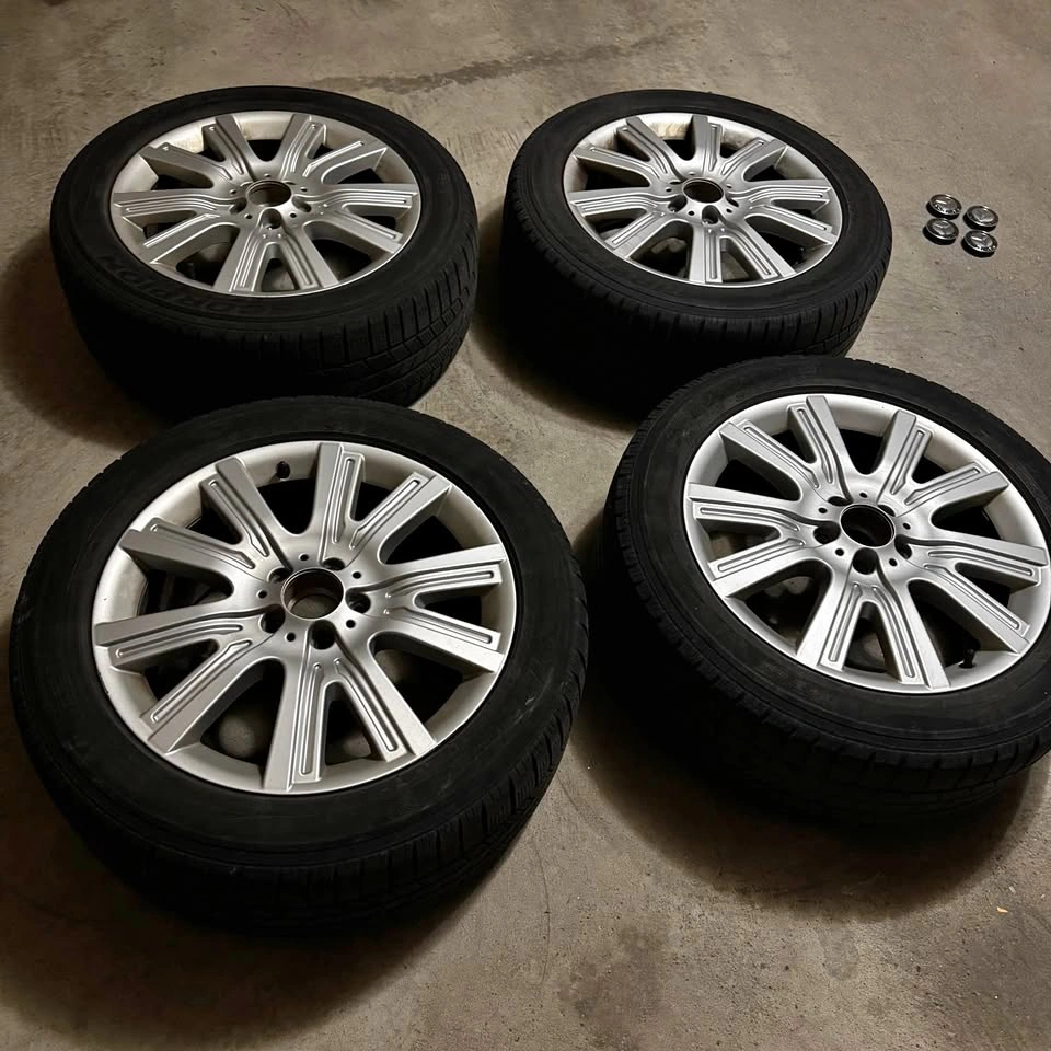 4 x 255/50/R19 Rims + FREE Pirelli tires & Bags & Caps