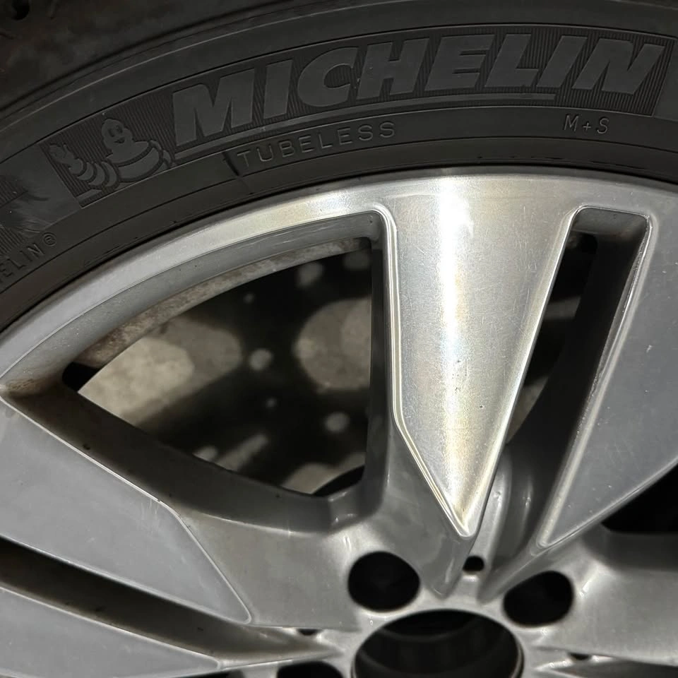 4 x 245/45/R17 Rims + Michelin all season tires + FREE Bags&Caps - photo 4