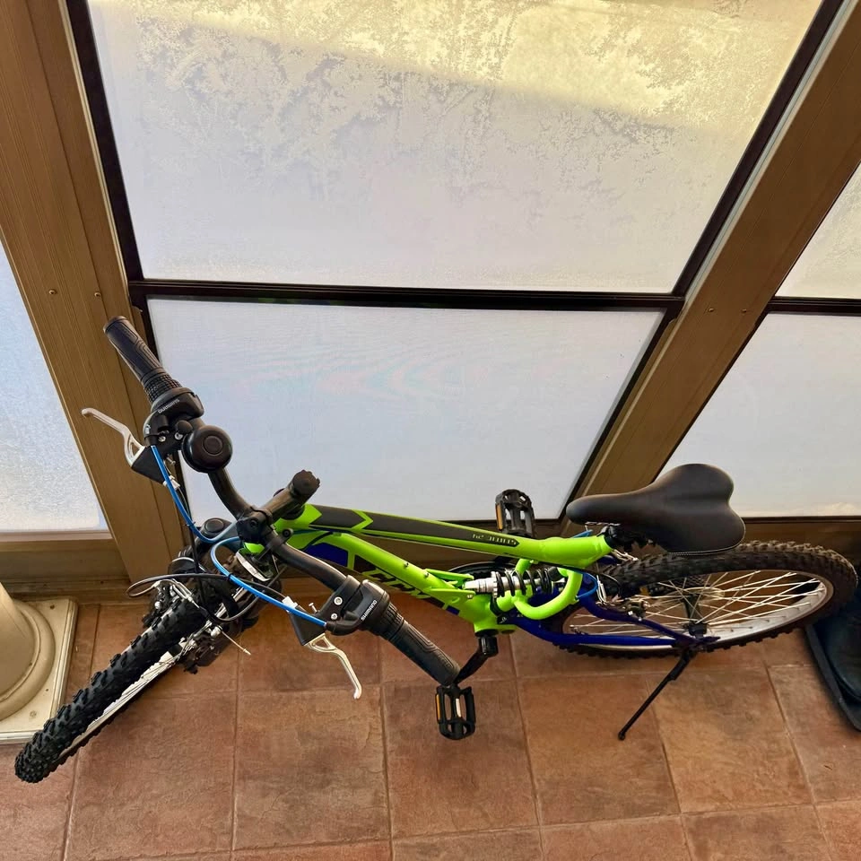CCM Mountain Bike 24” 21 speed + FREE helmet & bell - photo 5