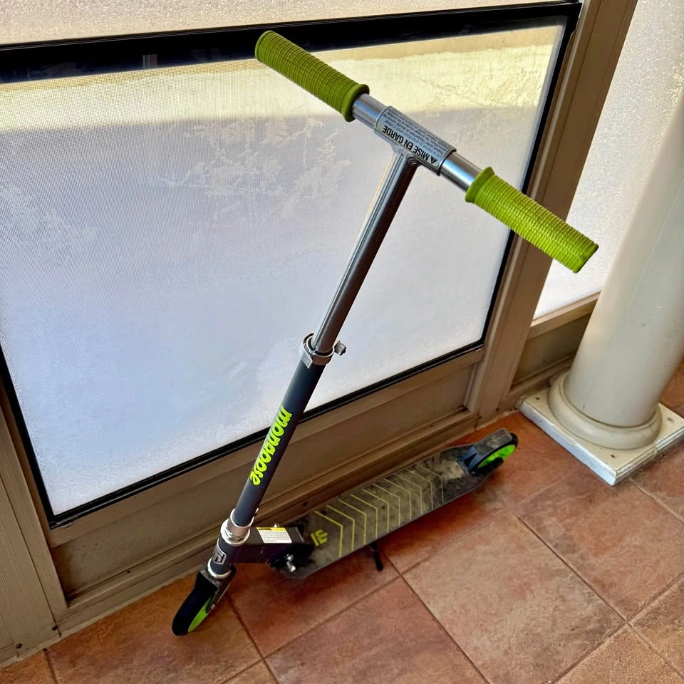 Heavy-Duty Kick Scooter, 5.7-in Wheels, Kids & Young teenagers