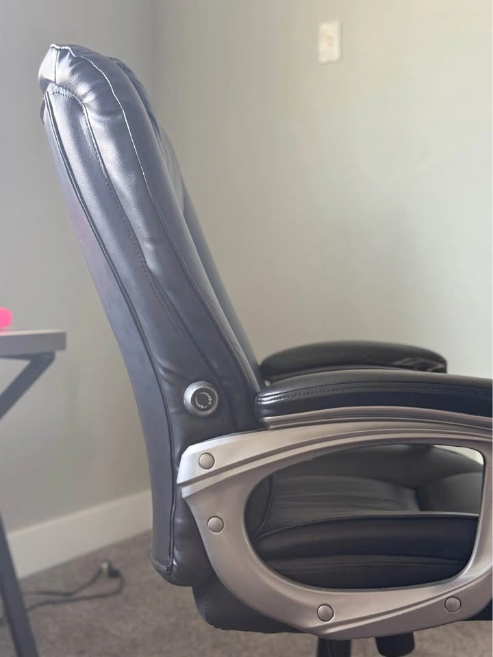 Black Faux Leather Executive Office Chair - photo 4