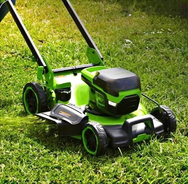 Greenworks Pro 60V 22” Self-Propelled Cordless Lawn Mower