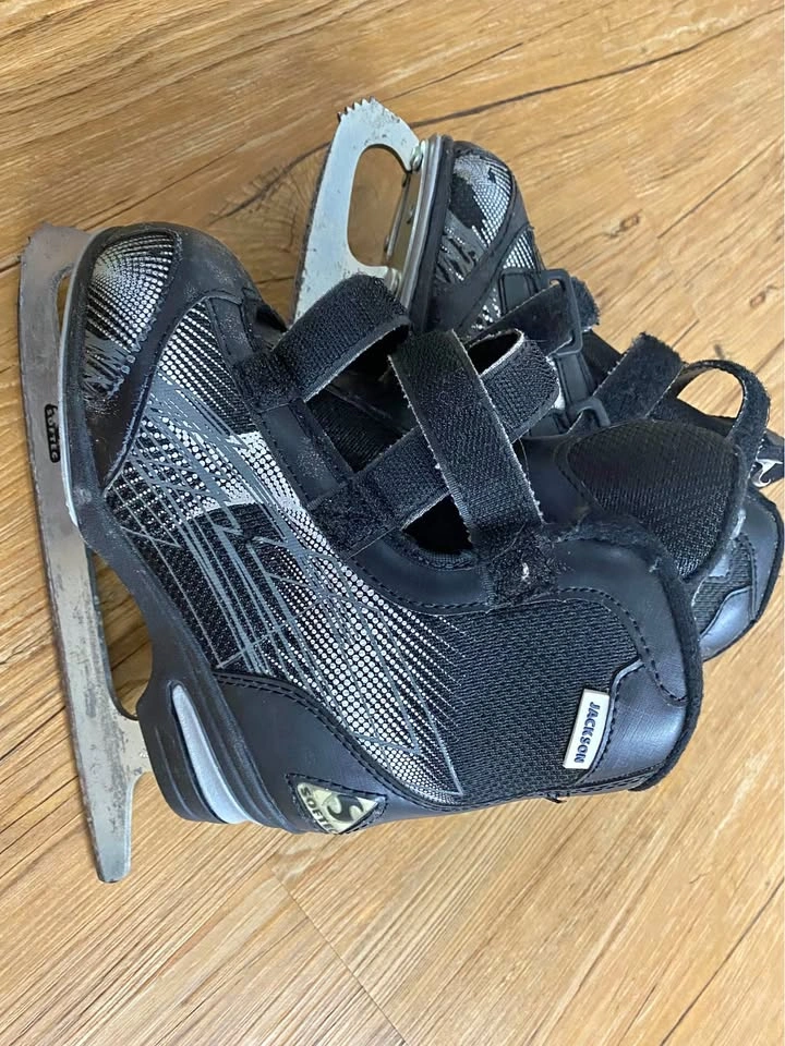 Jackson Softec Ice Skates Size 13J