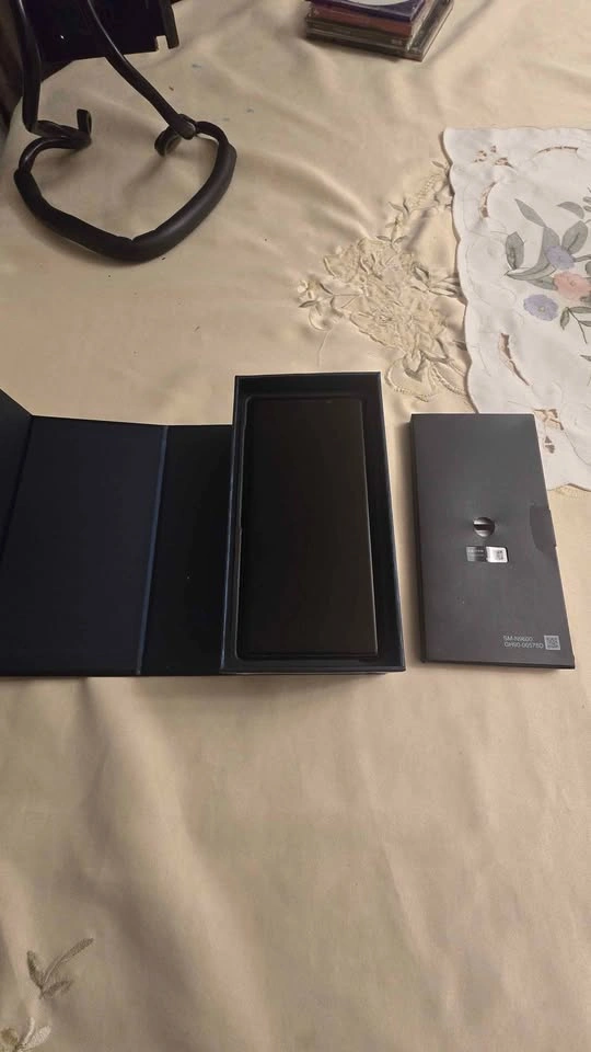 Samsung Galaxy Note 9 120GB - Mint Condition - photo 2