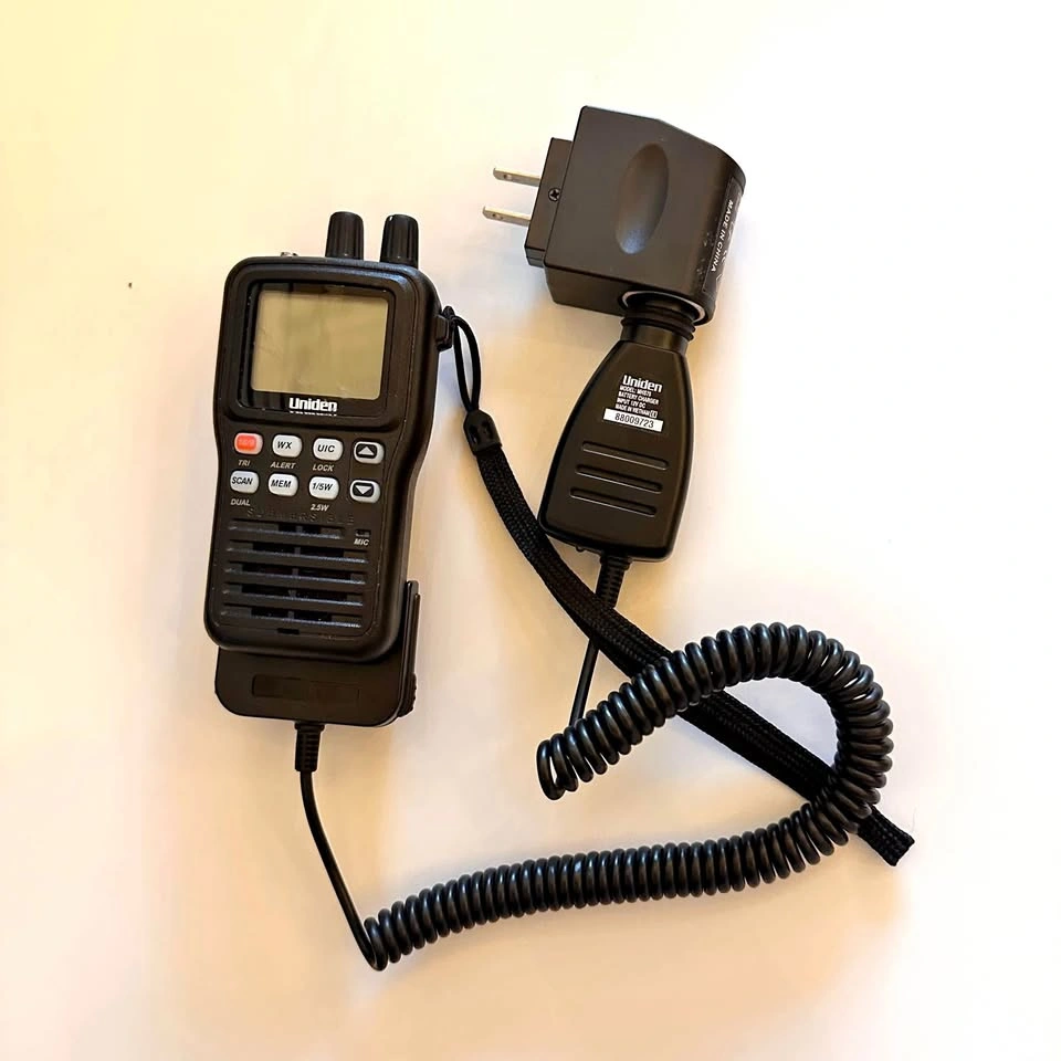 Uniden MHS75 Submersible Waterproof Handheld VHF Radio