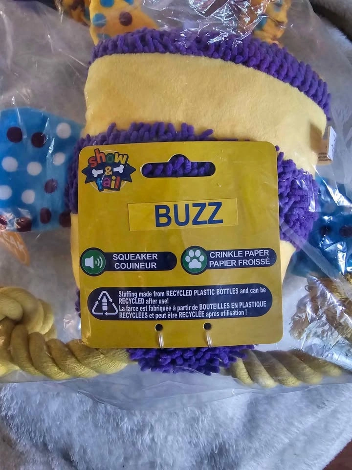 New dog toy with squeaker and crinkle sound - photo 2