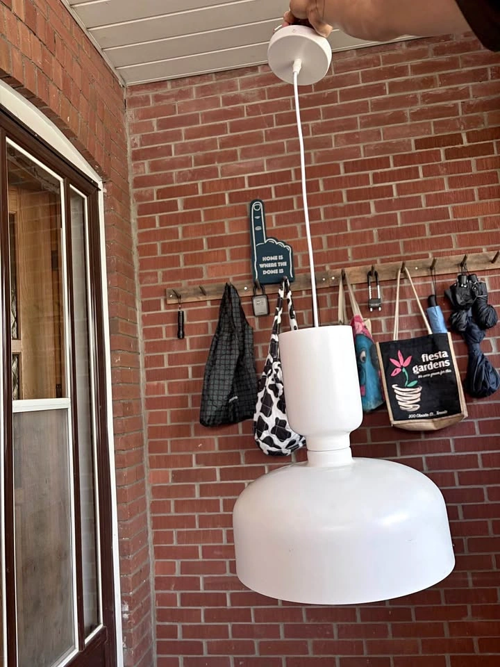 White Modern Pendant Light / Hanging Ceiling Light