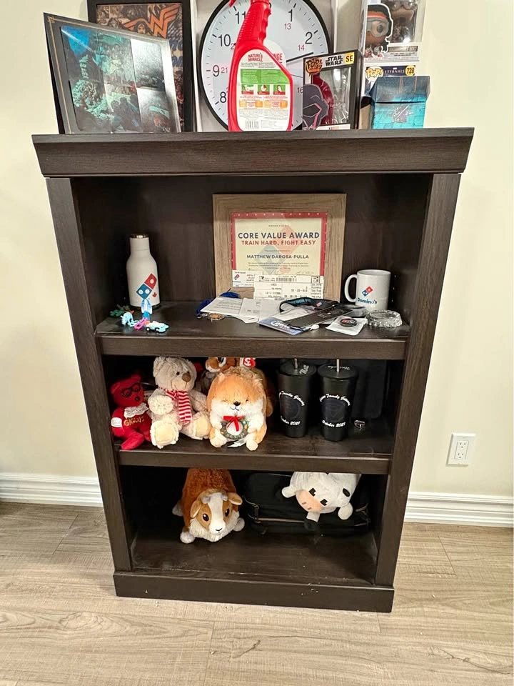 Bookshelf
