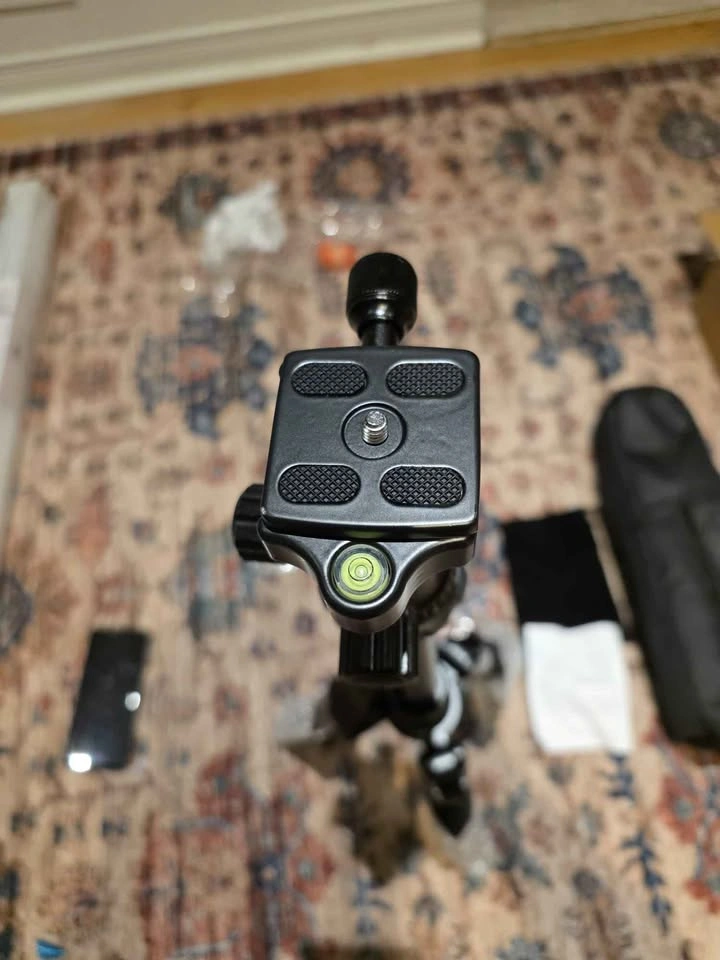 Brand new Jinse Black Camera Tripod with Ball Head and Carrying - photo 4