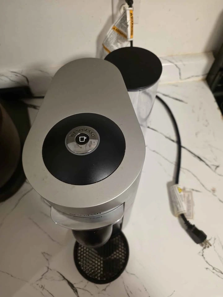 Nespresso Vertuo Coffee Machine - photo 2