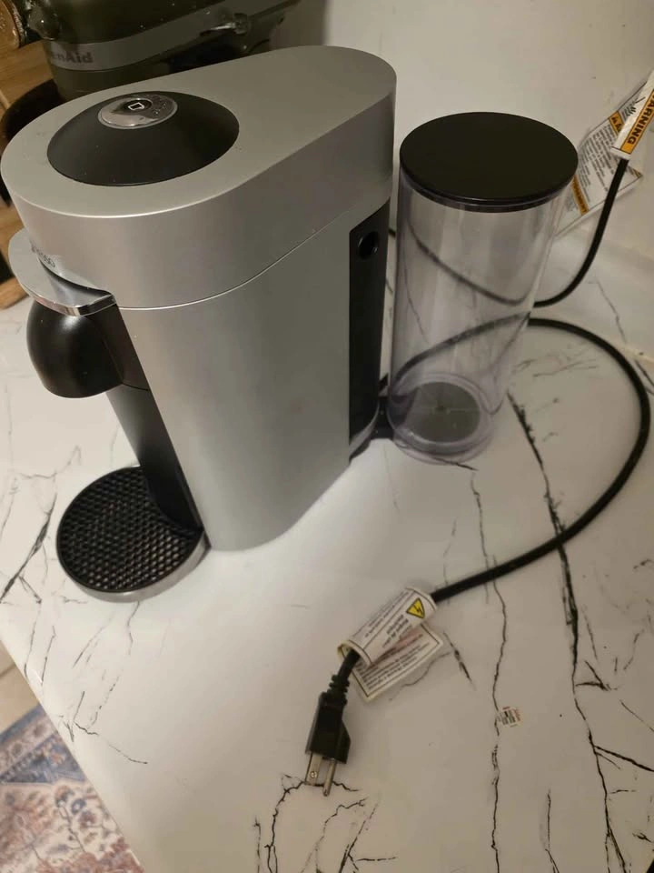 Nespresso Vertuo Coffee Machine - photo 3