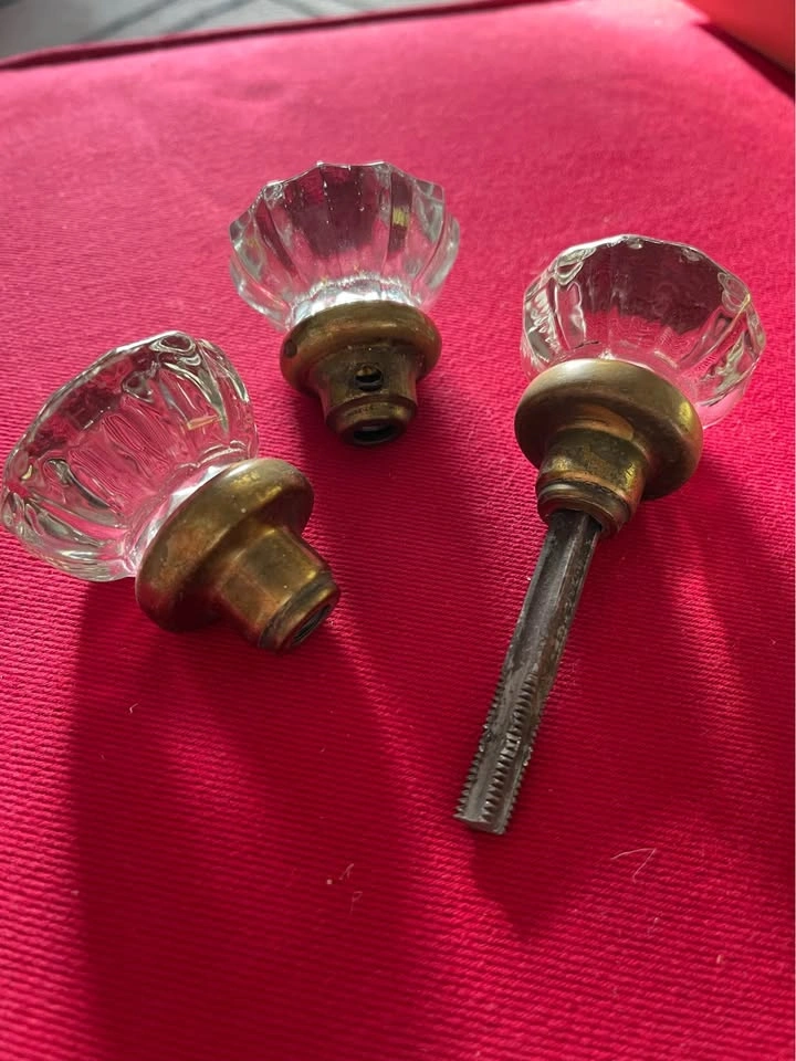 Vintage Glass Door Knobs (3) - photo 4