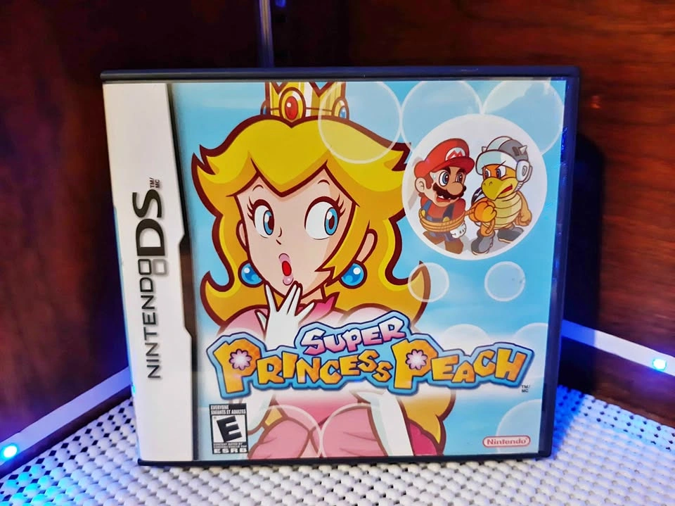 Super Princess Peach DS Game Case and Inserts