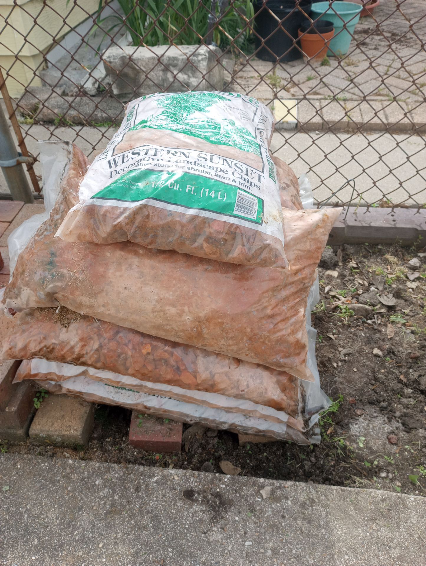 Landscape Gravel - photo 2