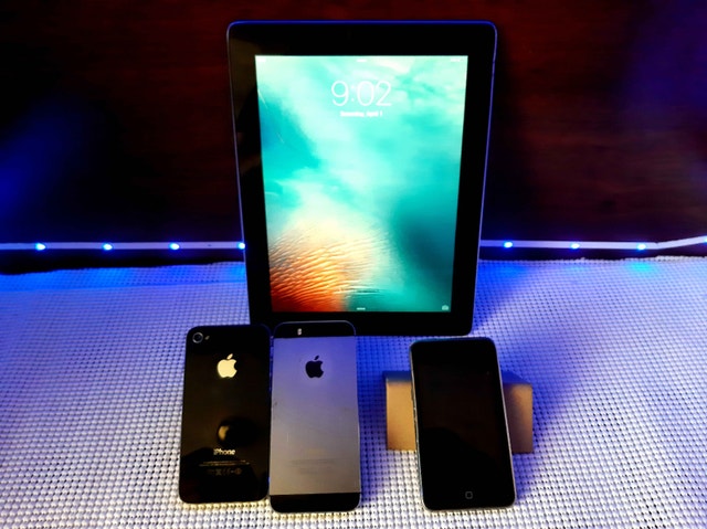 Apple Ipod Touch and Ipad