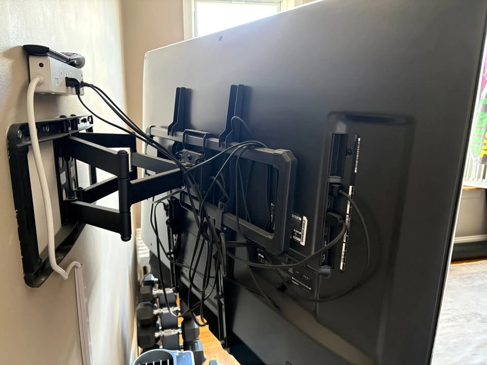 LG Nanocell 55" TV + Soundbar + Wall Mount - photo 3