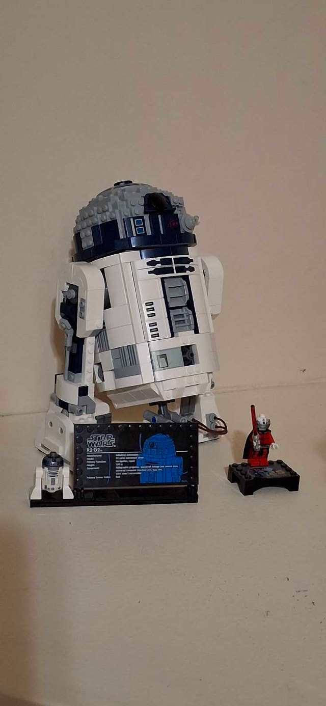 Lego R2-D2