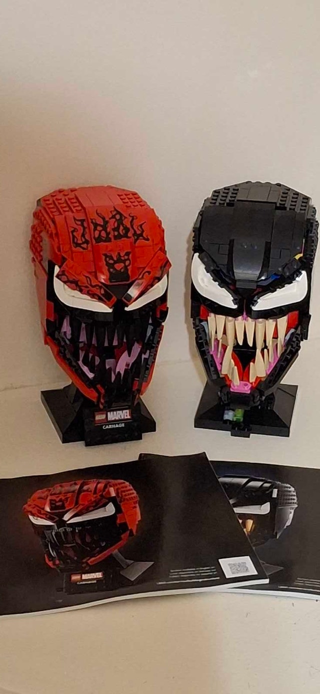 Lego Venom & Carnage Busts