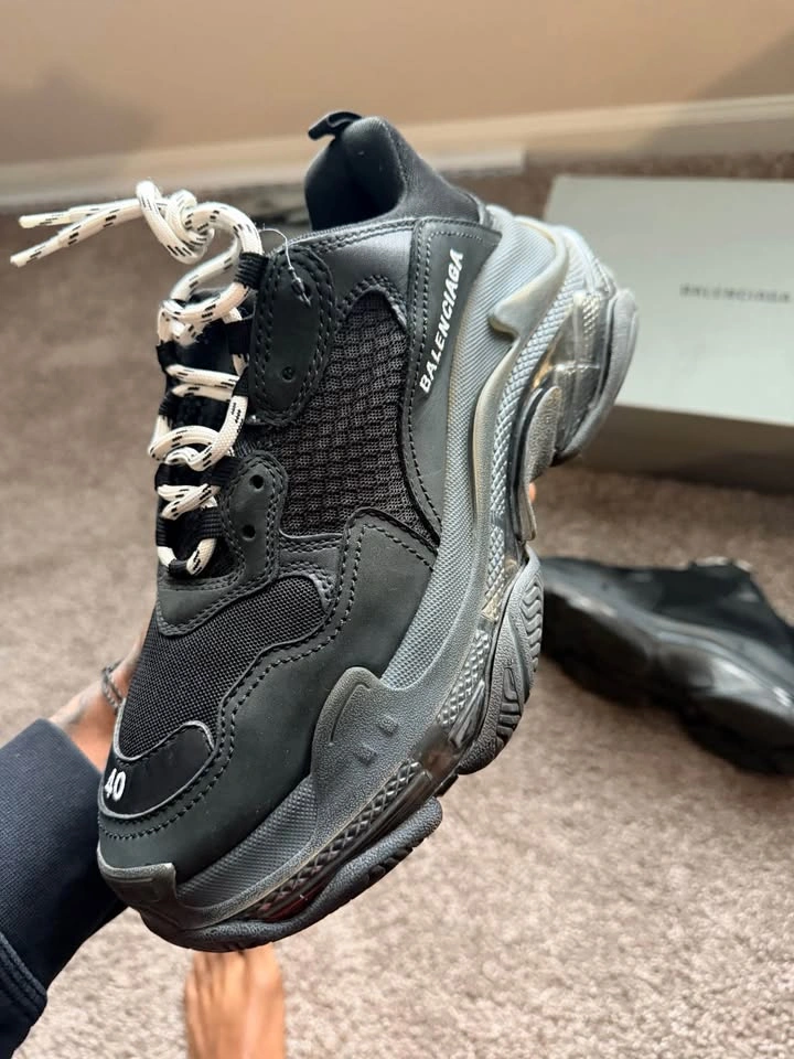 Balenciaga Triple S - photo 3