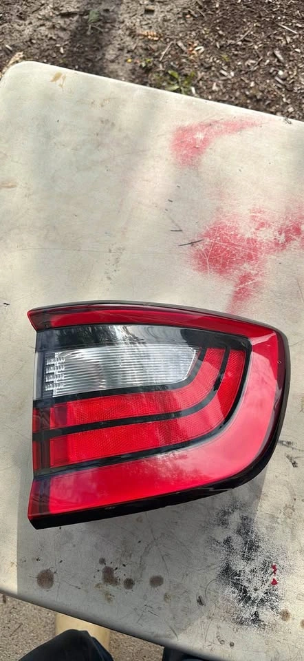 DURANGO PASSENGER TAILLIGHT