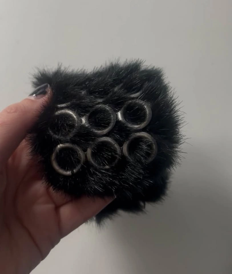 Y2K Fuzzy Metal Ring Embellished Bracelet - photo 5