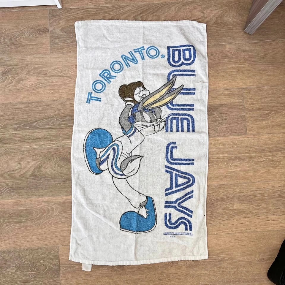 Vintage Toronto Blue Jays Bugs Bunny Towel Looney Tunes MLB