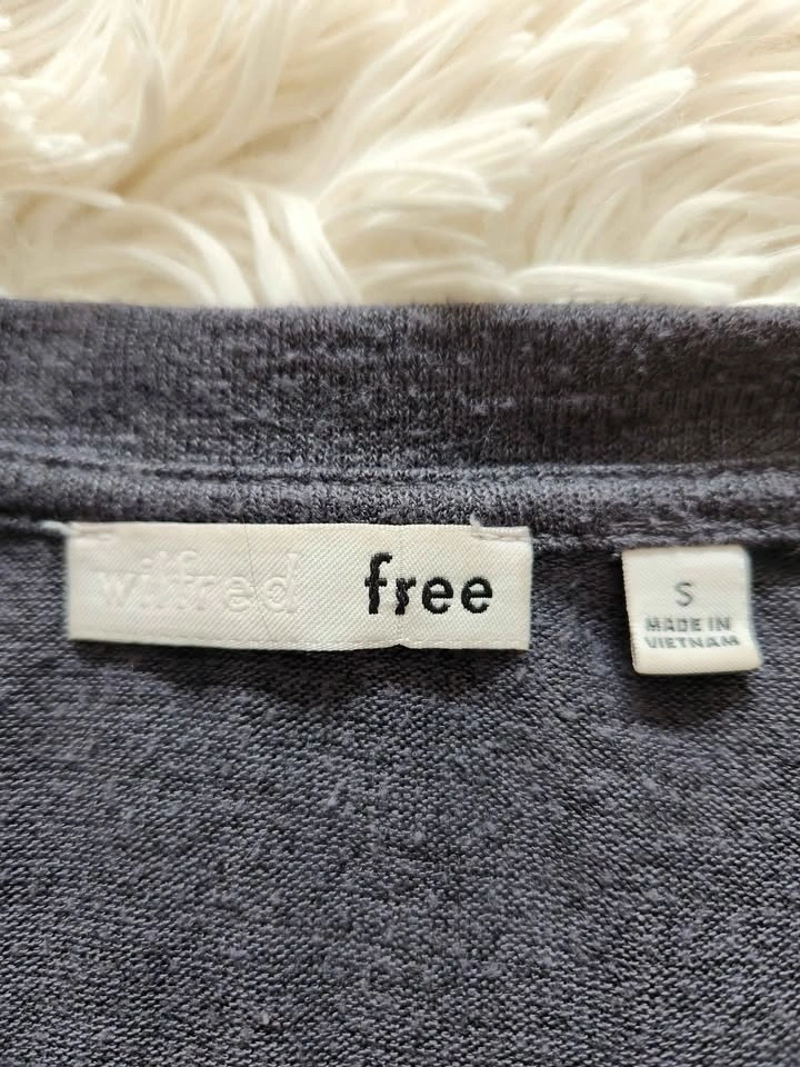ARITZIA Wilfred Free Sweater – Women’s Size Small (S) - photo 2