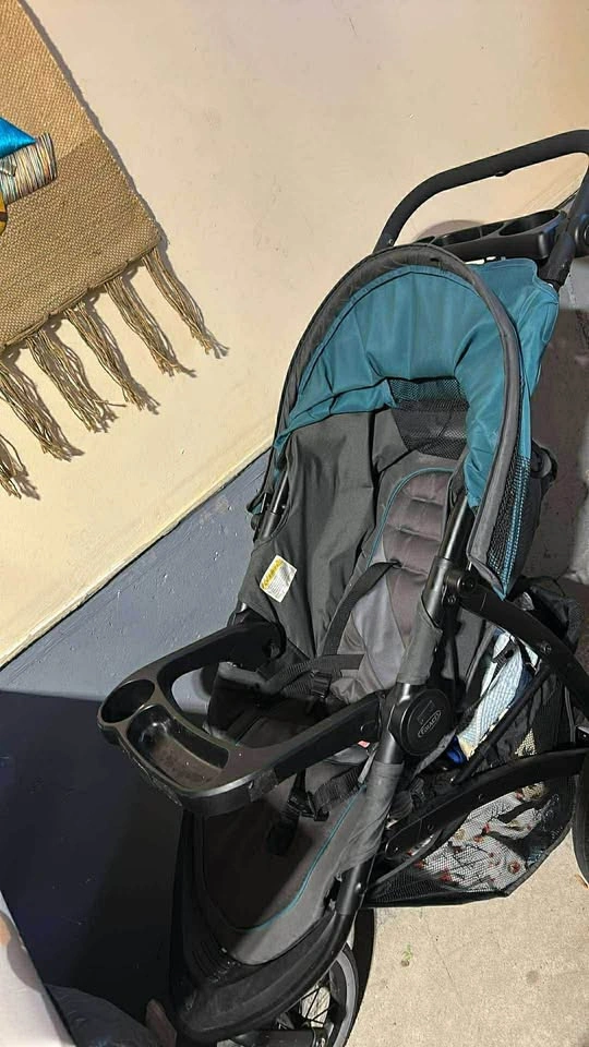 Graco Click Connect 3 in 1 Infant to Toddler Car Seat and Stroll - photo 5