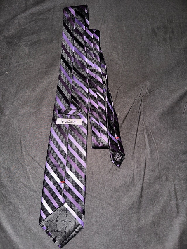 Three dress ties asking 10$ each - photo 2