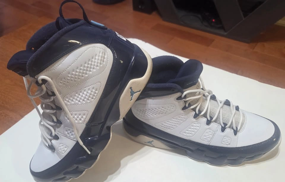 Mens US Size 11 - Air Jordan 9s White/Blue - photo 3