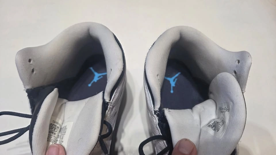 Mens US Size 11 - Air Jordan 13s White/Blue - photo 4