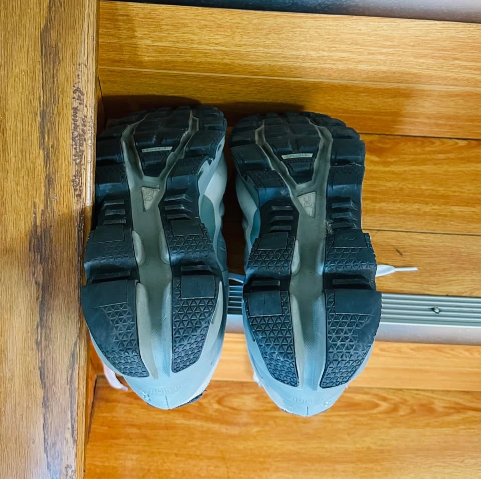On Cloudventure Shoes - photo 3