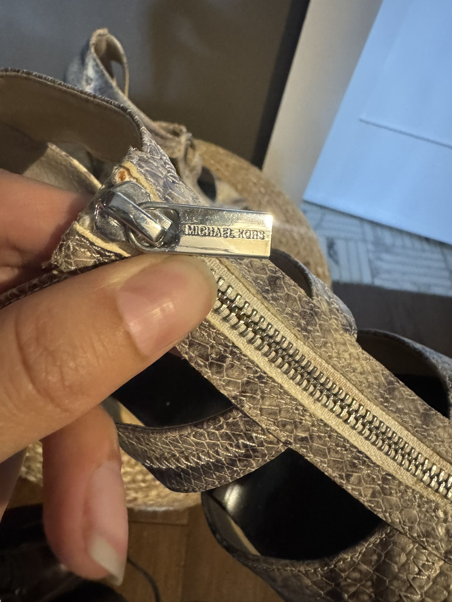 MK Heels $50 - photo 4