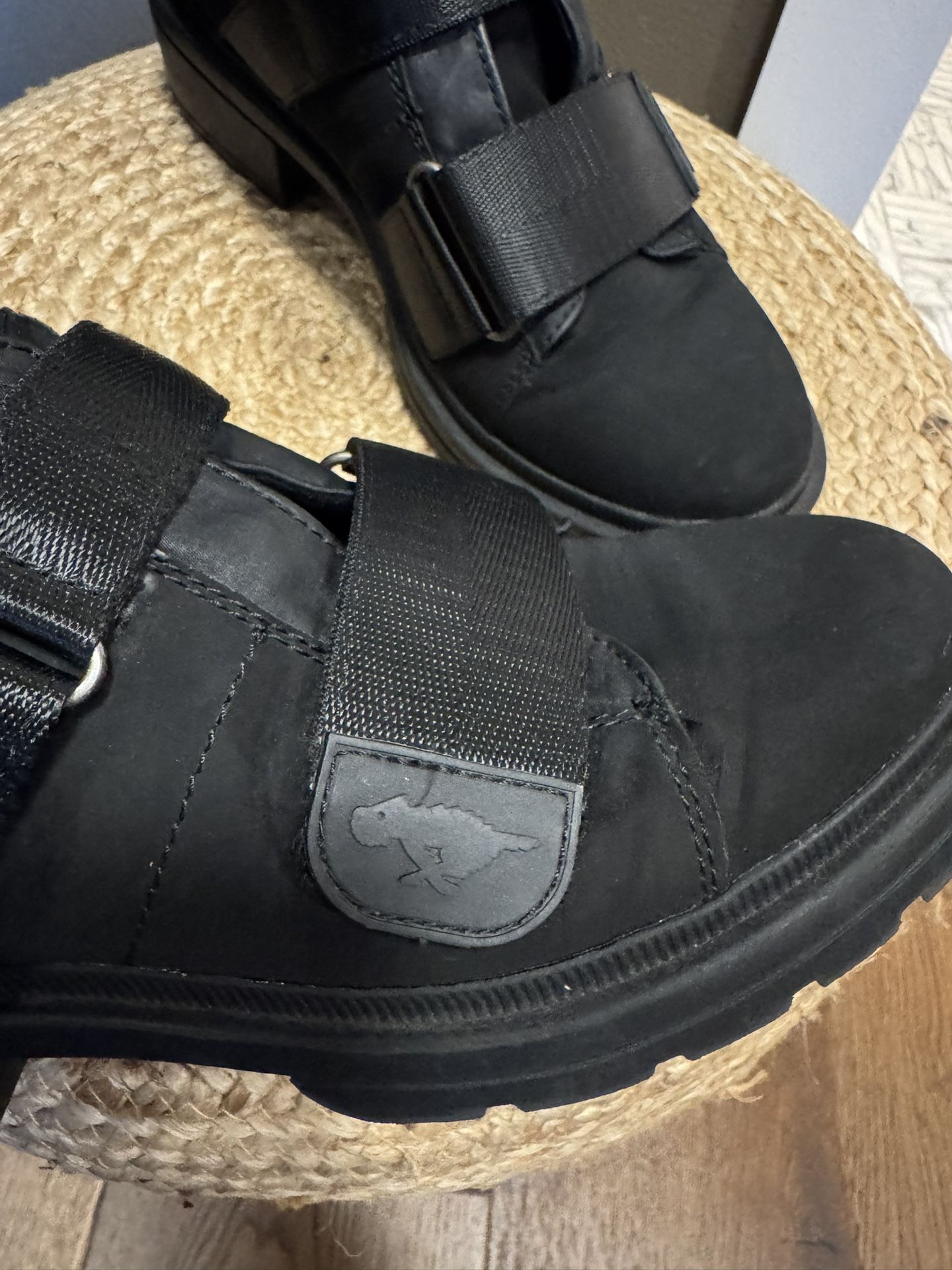 Black Shoes Good Condition - photo 5