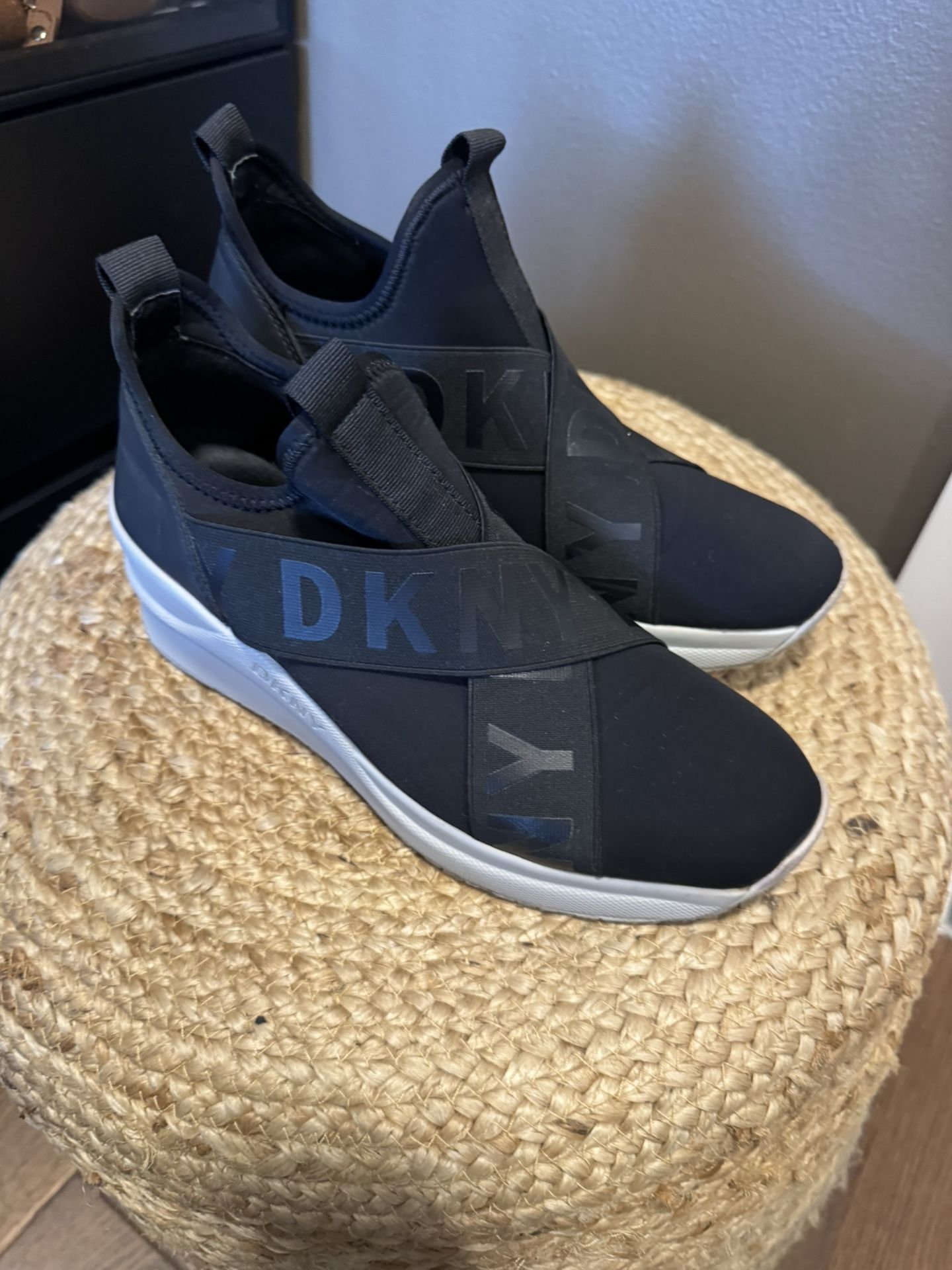 DKNY Platform Sport Shoe - photo 3