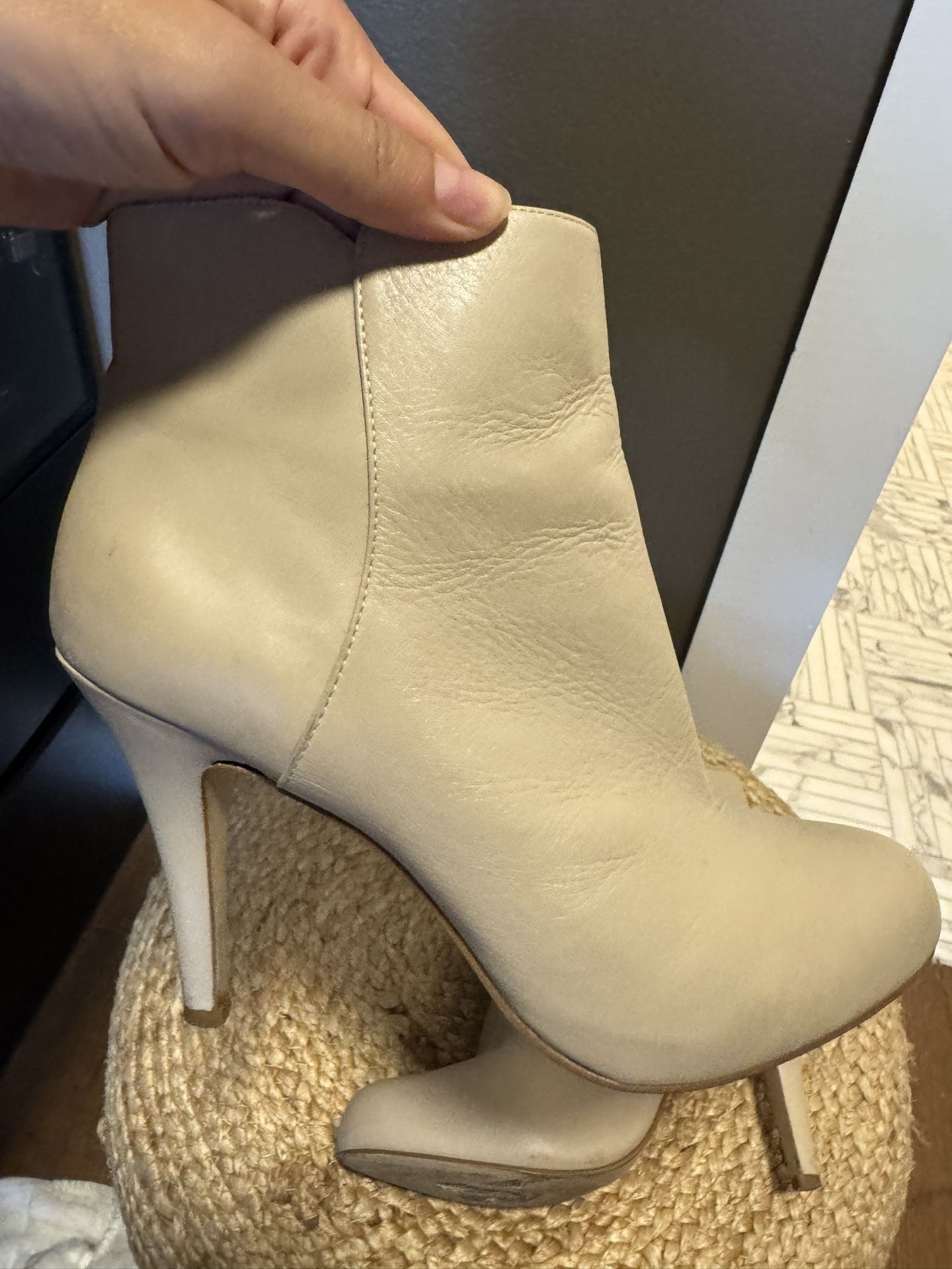 Nine West Size 8 $20