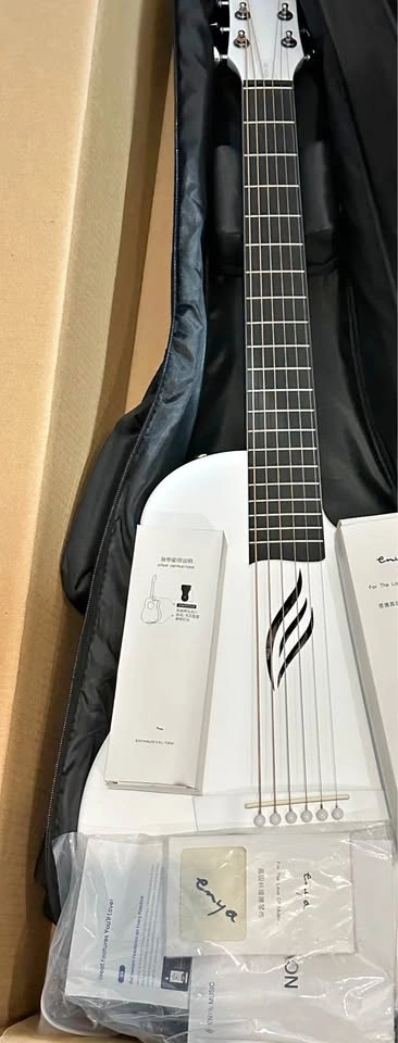 Enya NOVA GO SP1 Carbon Fiber Travel Guitar - 35" Acoustic Elect