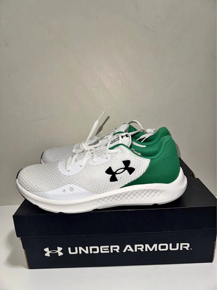 New Under Armour Men Running Shoes Size 11 (Fits 10.5)