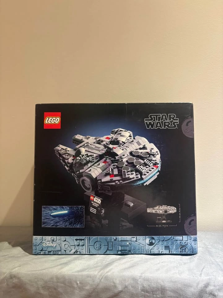 Star Wars Millennium falcon LEGO SET - photo 2