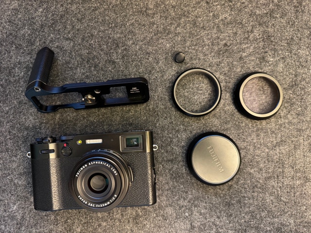 FujiFilm x100v