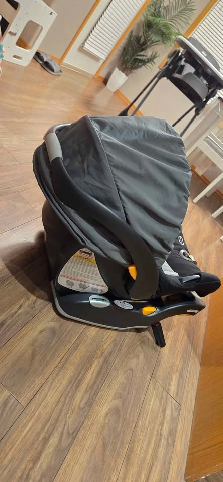 Chicco 3 in 1 stroller + car seat newborn - photo 3