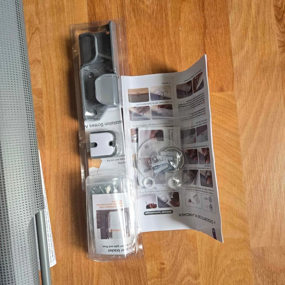 Retractable Baby/Pet Gate 33.6x55 inches - photo 2