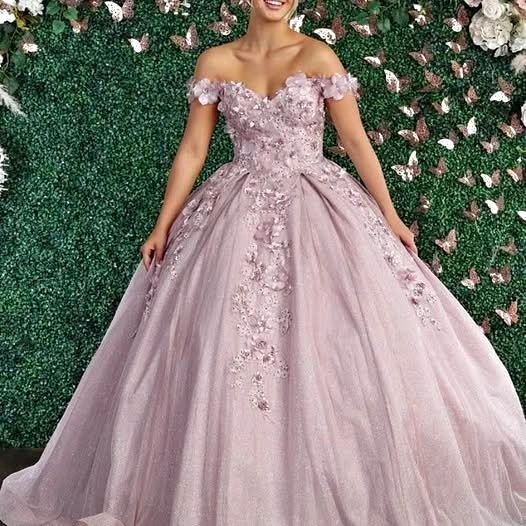 May Queen Mauve Ballgown (Like New)